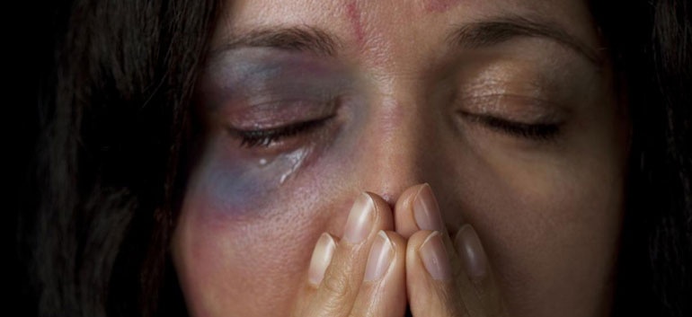 Con ac mong cua nguoi vo mu bi chong tra tan hang dem hinh anh