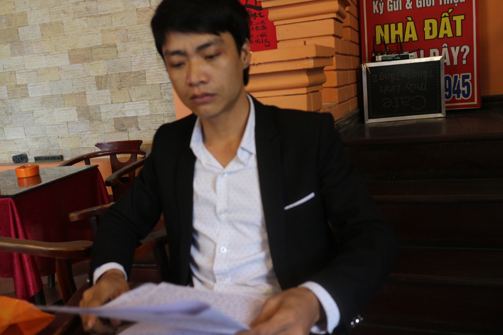 Anh Nguyen Xuan Truong to cao Phong kham A Chau hinh anh