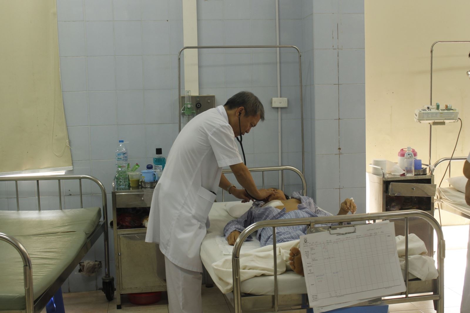 u nhay nhi trai kich thuoc lon anh 1