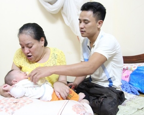 Cap vo chong khuyet tat tro thanh cha me nho thu tinh ong nghiem hinh anh