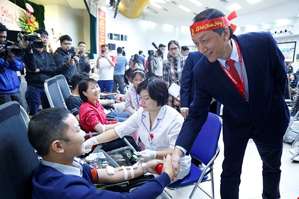 Le hoi dac biet dau nam chi cho di hinh anh