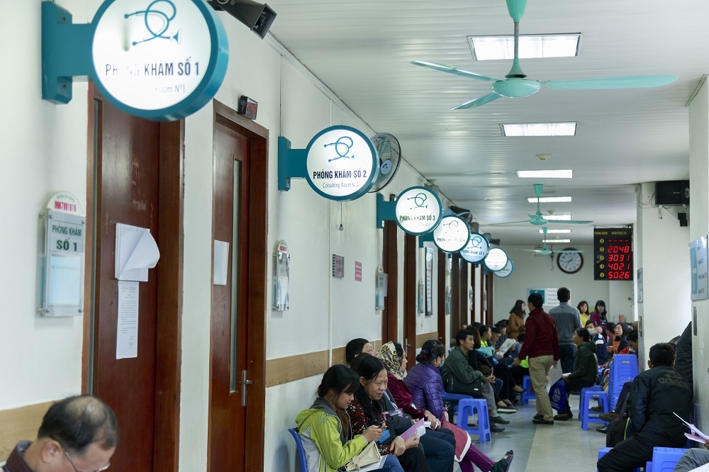 kham benh vao thu bay anh 2
