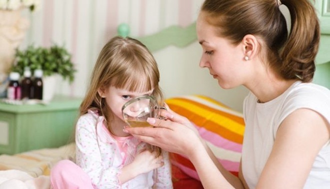 Uống oresol pha sai cách ảnh 1 Uong oresol pha sai cach anh 1