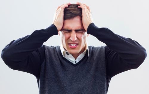 Phat hien khoi u nao sau nhung con dau dau keo dai hinh anh