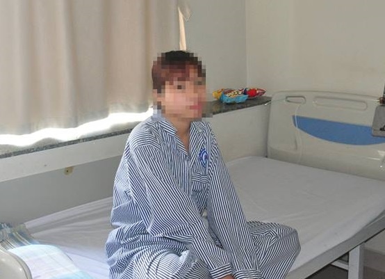 Lan dau tien mo noi soi u xo tuyen vu khong de lai seo hinh anh