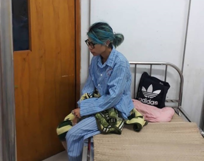 Hotgirl Bella nhập viện tâm thần ảnh 1 Hotgirl Bella nhap vien tam than anh 1