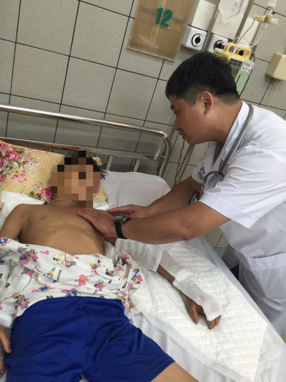 Dap thuoc la chua ran can anh 1