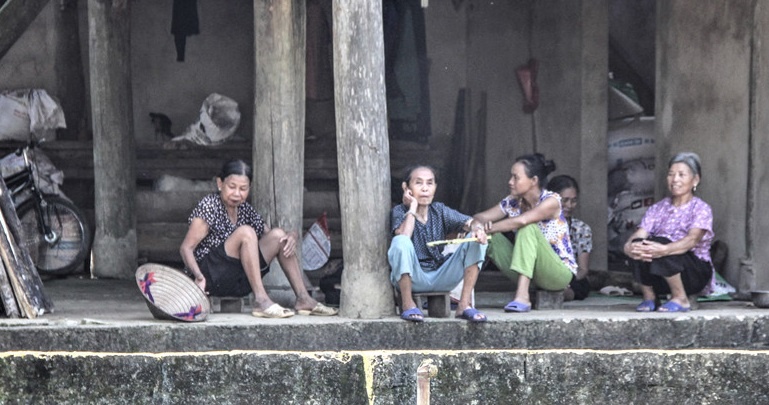 Nhieu nguoi dan o Phu Tho voi di xet nghiem HIV vi lo so hinh anh