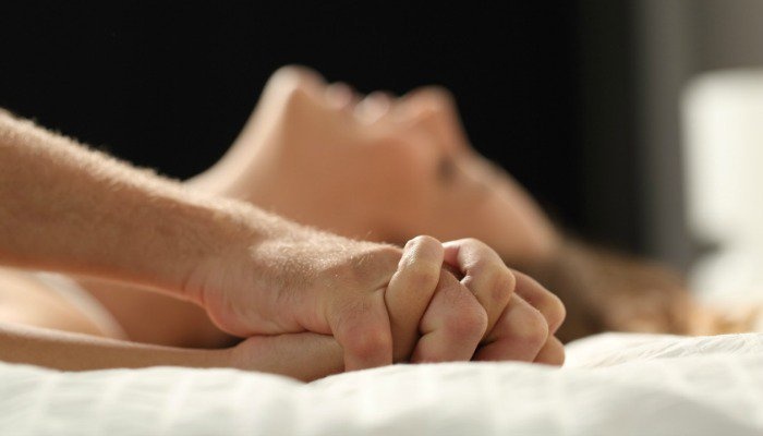 ‘Yeu’ khi mang thai, tinh trung co the gay nhiem doc cho em be? hinh anh