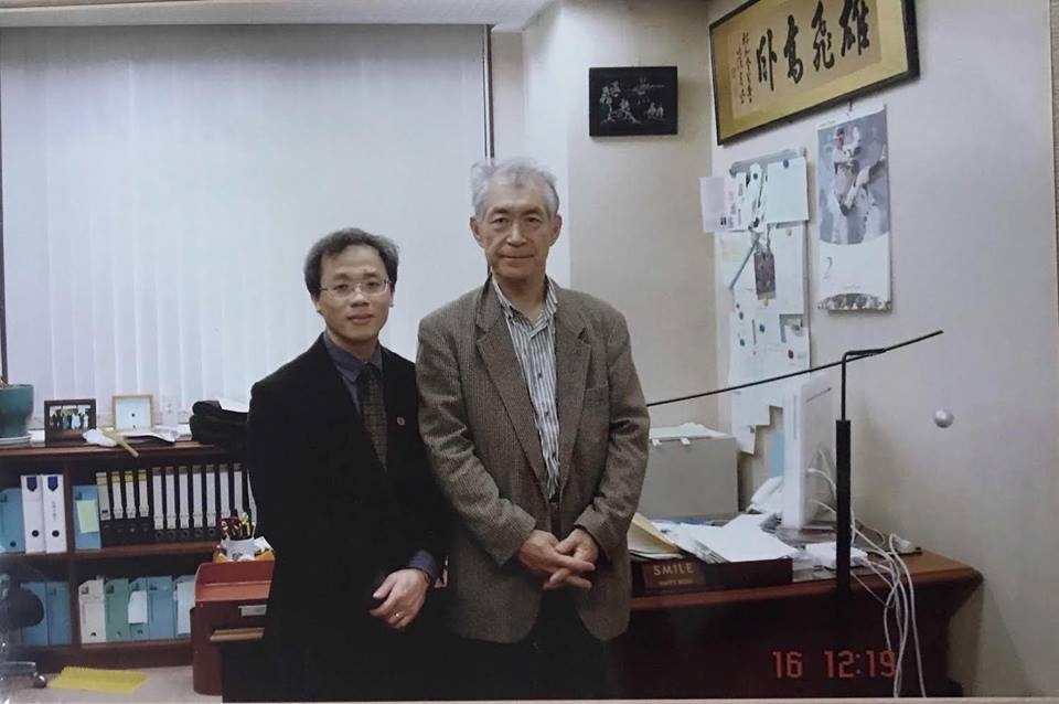 Chuyện ít biết về giáo sư đạt giải Nobel Y học  ảnh 3 Chuyen it biet ve giao su dat giai Nobel Y hoc anh 3