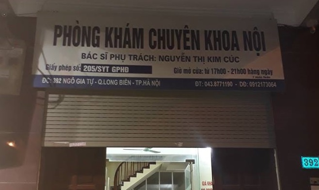 Phong kham noi be trai tu vong khong duoc phep truyen dich hinh anh