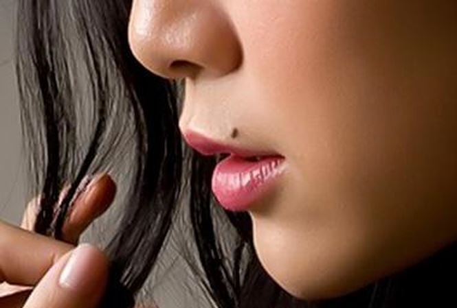 Nhung not den bat thuong tren da ‘to’ can benh khong ai ngo toi hinh anh