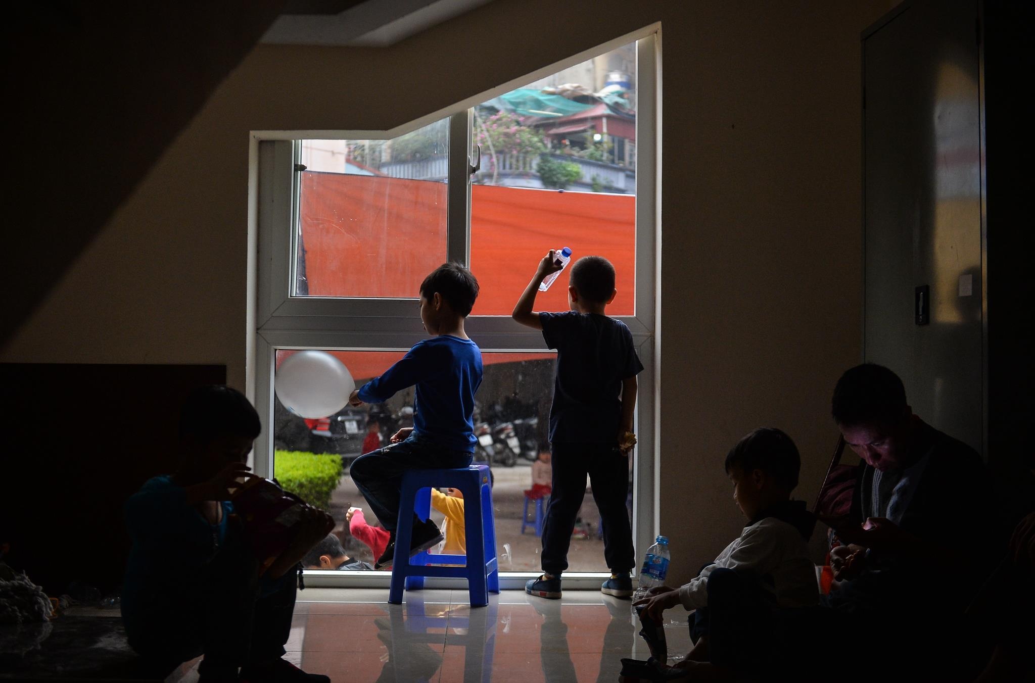 bi nhiem san lon anh 5