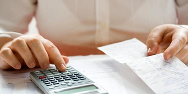 Nhap vien tam than vi lo lang qua nhieu ve tien hinh anh