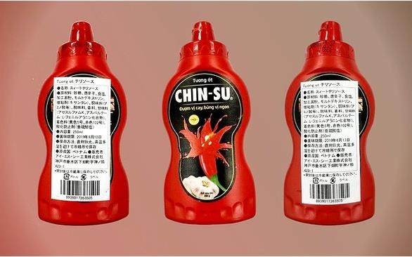Bo Y te len tieng ve hon 18.000 chai tuong ot Chinsu bi thu hoi o Nhat hinh anh