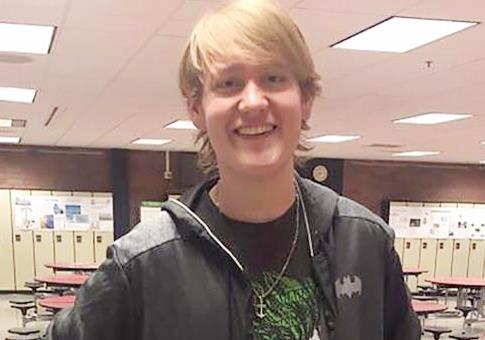 10X cao 1,9 m, nang 152 kg giam can bat ngo nho di bo den truong hinh anh