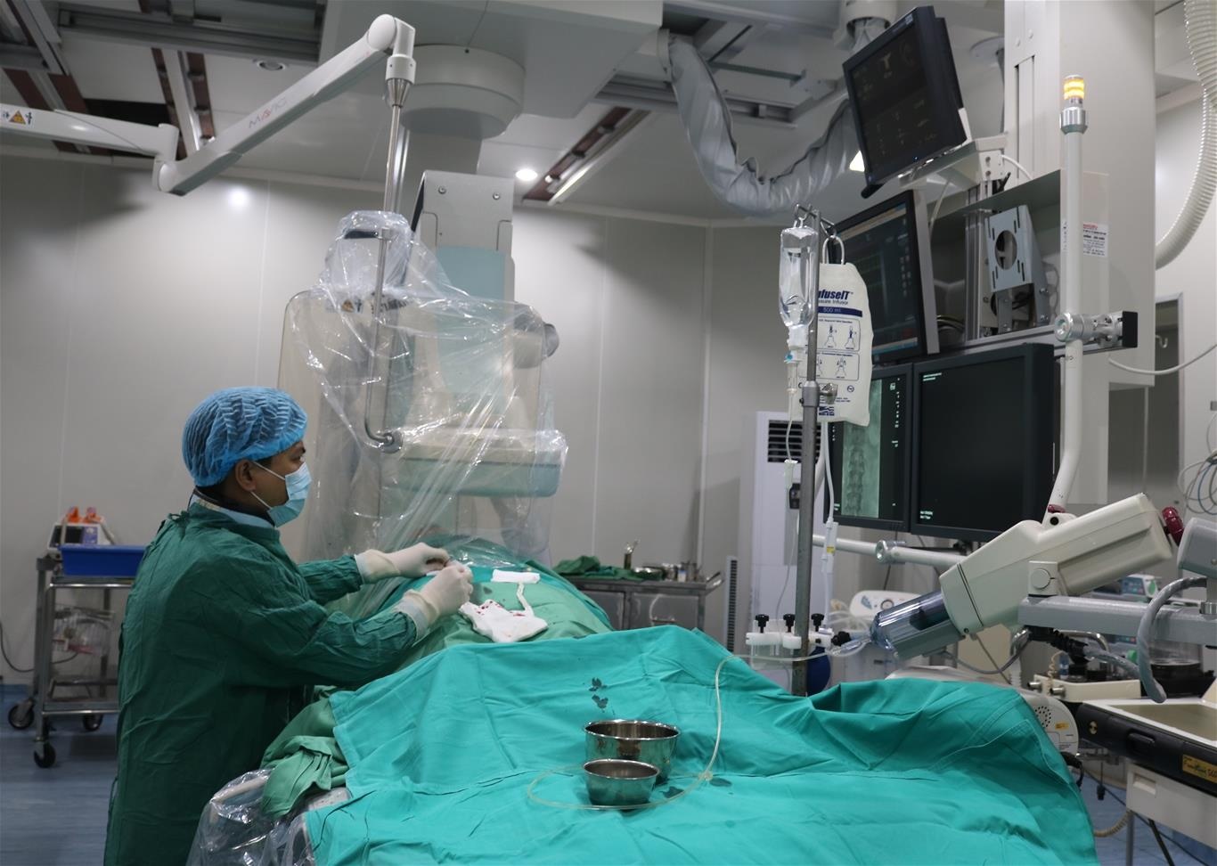 nut dong mach lach anh 1