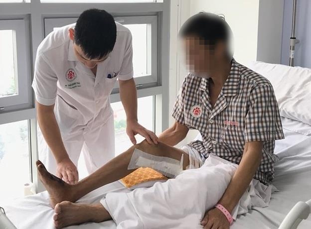 người đàn ông bị đề nghị cắt cụt cẳng chân ảnh 1 nguoi dan ong bi de nghi cat cut cang chan anh 1