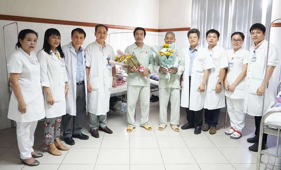 người mù được nhìn thấy ánh sáng nhờ giác mạc  ảnh 2 nguoi mu duoc nhin thay anh sang nho giac mac anh 2