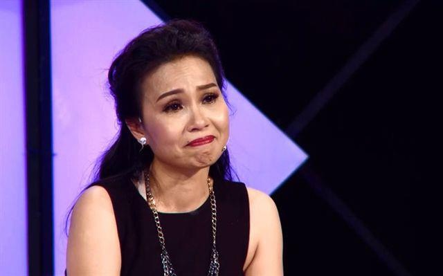 Ca si Cam Ly thay doi giong, tung khong the hat vi can benh de gap nay hinh anh