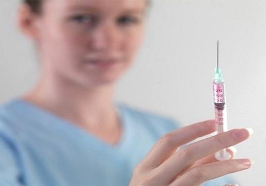 Tiem chat trong sua me, khoi u tan bien dang kinh ngac hinh anh