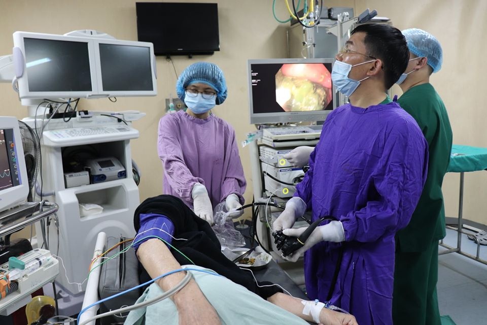 gap khoi ba khong lo trong da day anh 1