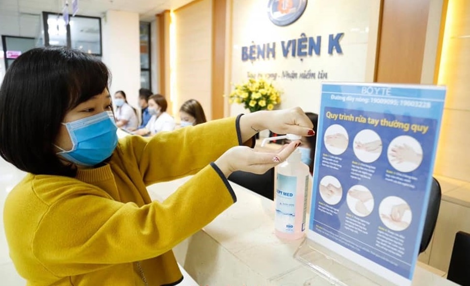 Bac si Benh vien K nhay vu dieu rua tay 'Ghen Co vy' hinh anh