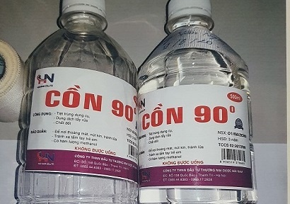 Nguy hiem khi uong va dung con 90 do sat khuan hinh anh