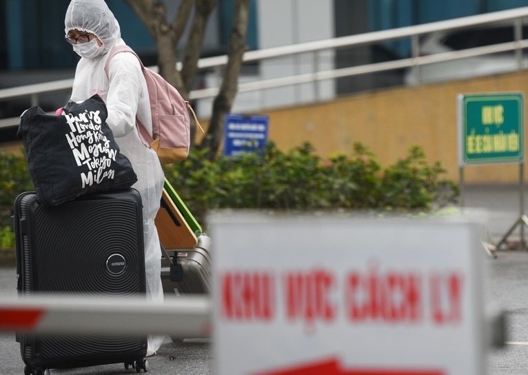 Benh vien o Vinh Phuc phai cach ly 12 nguoi vi tiep xuc voi BN243 hinh anh