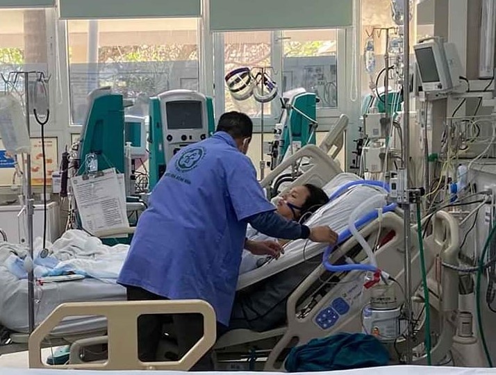 Benh vien Bach Mai cuu song san phu 2 lan ngung tim hinh anh