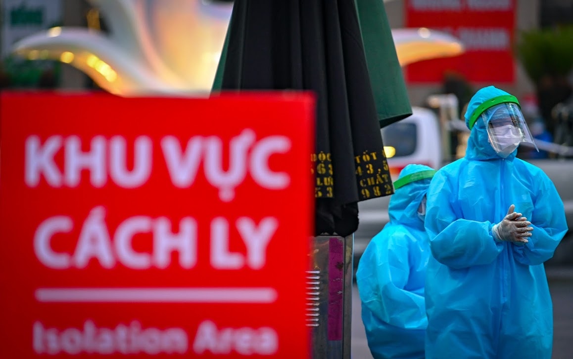 Mot phu nu mac benh sot ret tu vong trong khu cach ly Covid-19 hinh anh