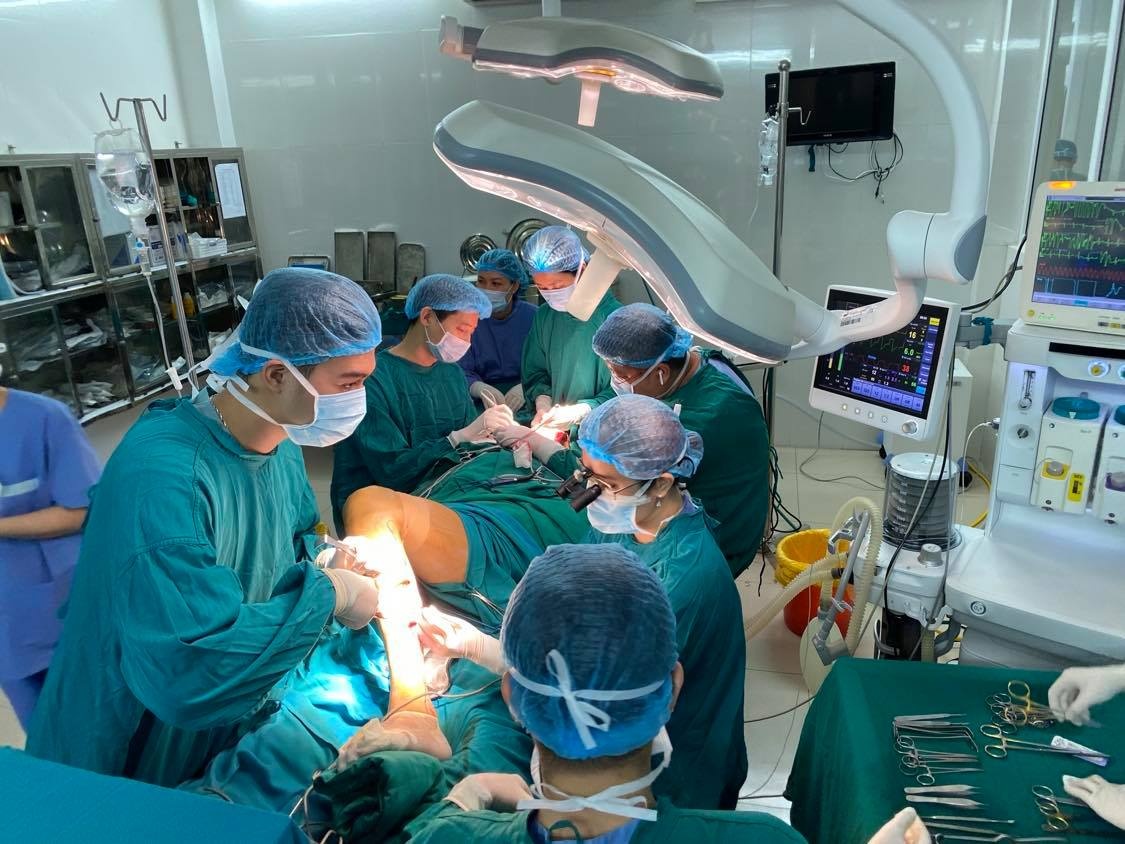 ung thu vung ham mat anh 2