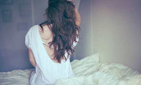 Vi sao nhieu phu nu thich 'yeu' vao ngay rung trung? hinh anh