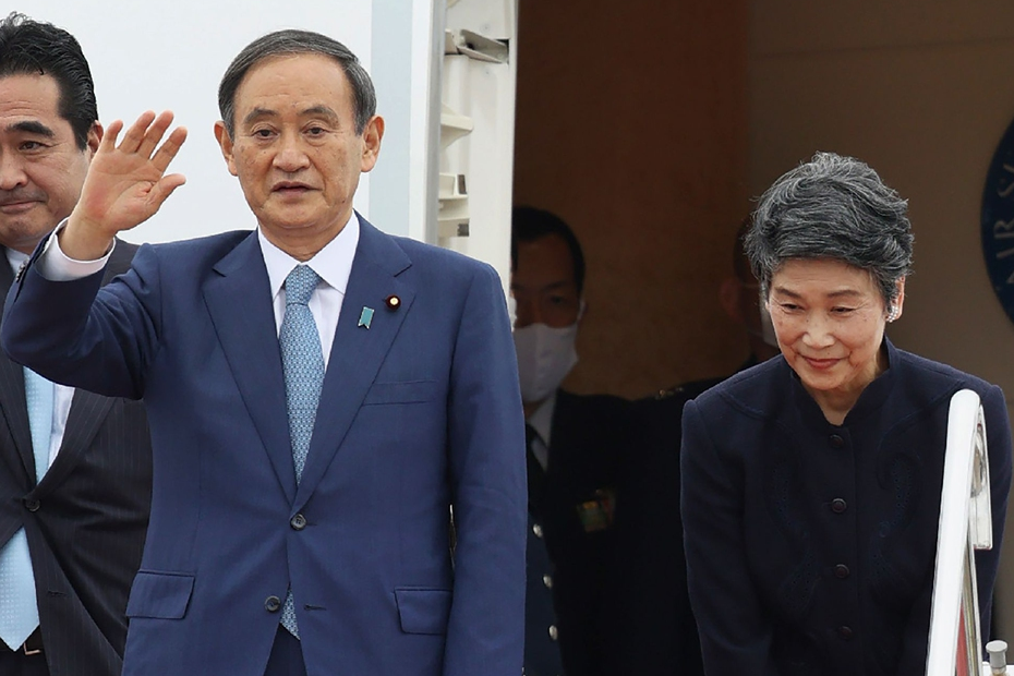 Thu tuong Nhat Ban tham My ma khong co phu nhan di cung hinh anh