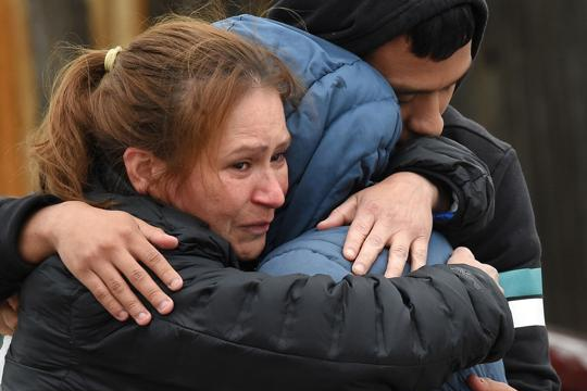 Ban chet 6 nguoi sau khi khong duoc moi du tiec sinh nhat hinh anh