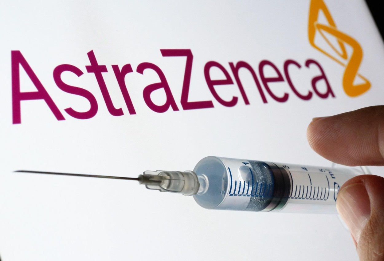 AstraZeneca thang kien hinh anh