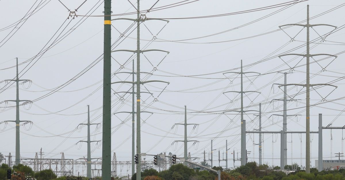 california tuyen bo tinh trang khan cap anh 1