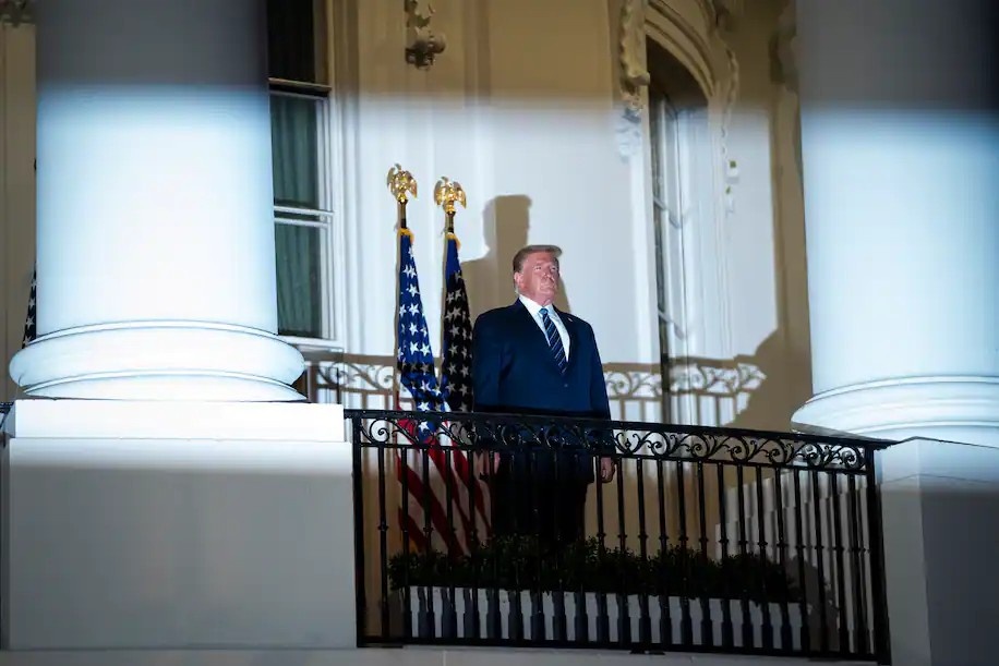 Chuyen chua ke ve cuoc dieu tri Covid-19 cho ong Trump hinh anh