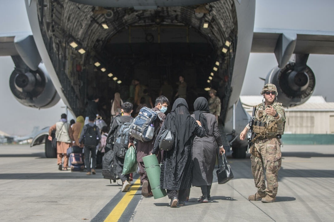 Hai nha lap phap My bi mat toi Afghanistan hinh anh