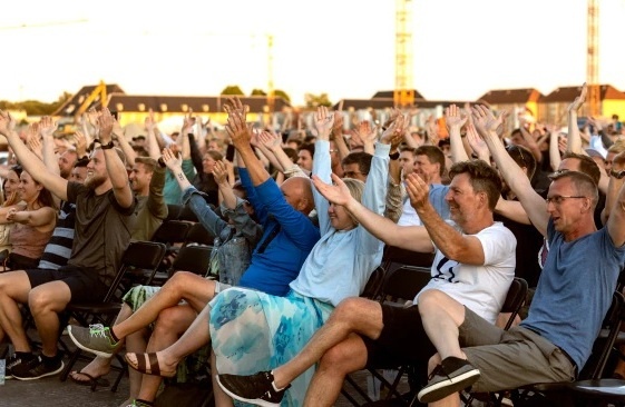 Dat nuoc EU dau tien do bo toan bo han che do Covid-19 hinh anh