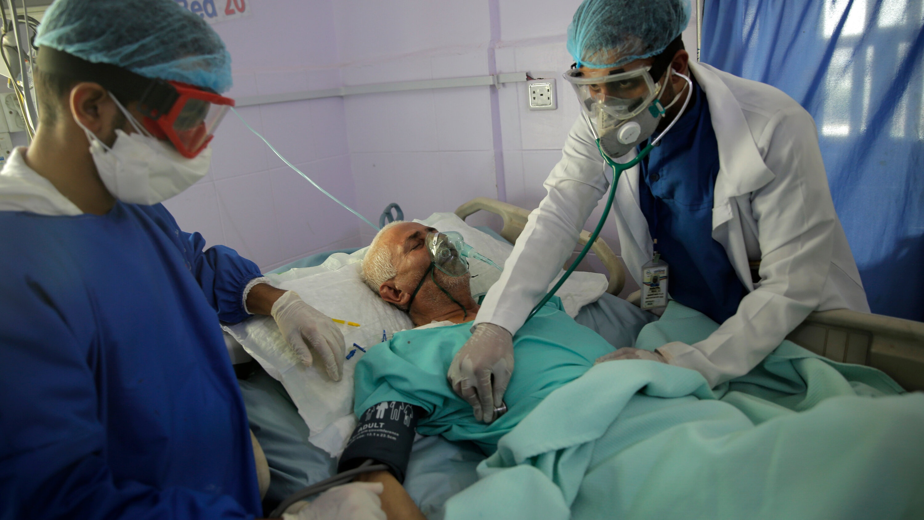 trieu chung lau dai covid-19 anh 1