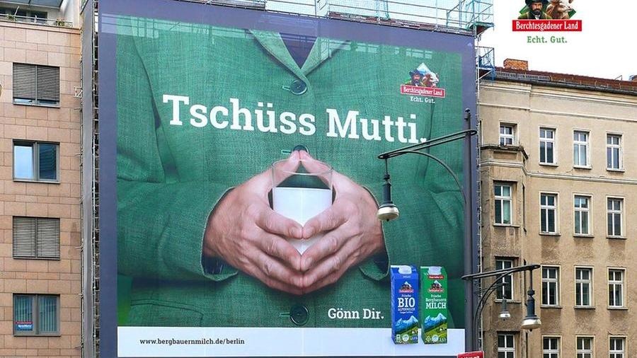 Di san cua ba Merkel anh 2