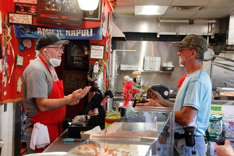 Que nha Tong thong Biden cung chat vat vi lam phat hinh anh