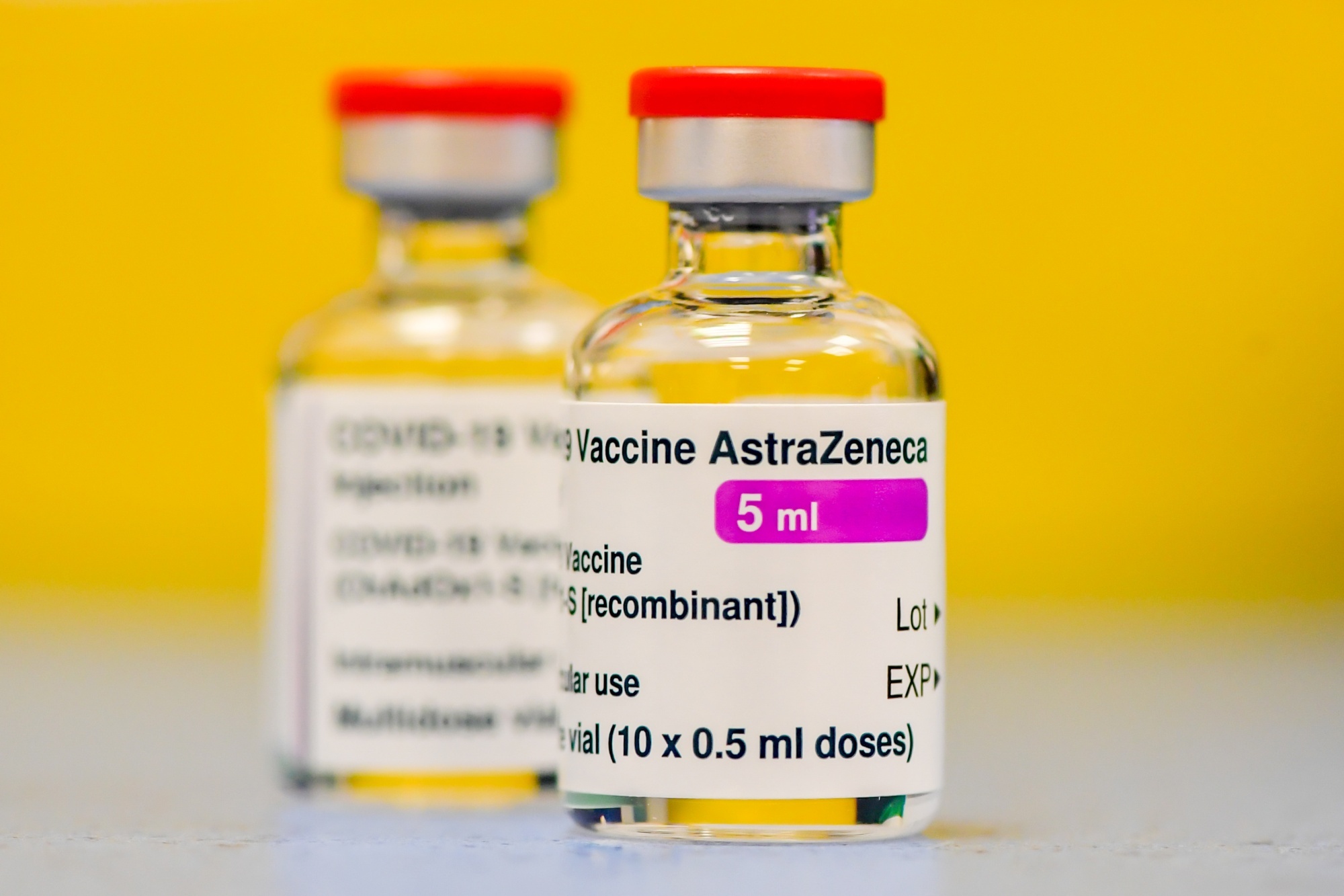Nigeria phai vut bo mot trieu lieu vaccine AstraZeneca trong thang 11 hinh anh