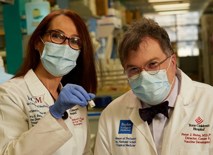 Mon qua vaccine Corbevax cho the gioi hinh anh