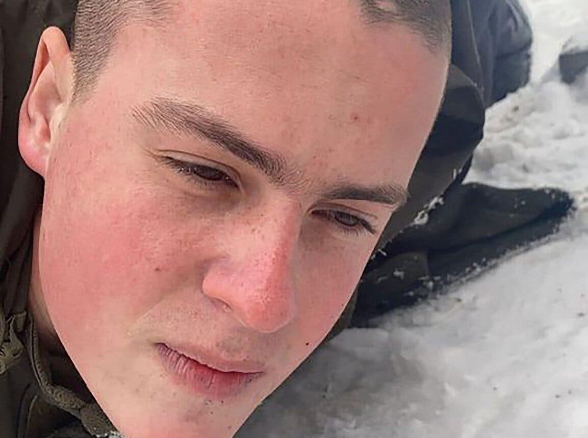 Ukraine cong bo hinh anh bat giu binh si xa sung o nha may ten lua hinh anh