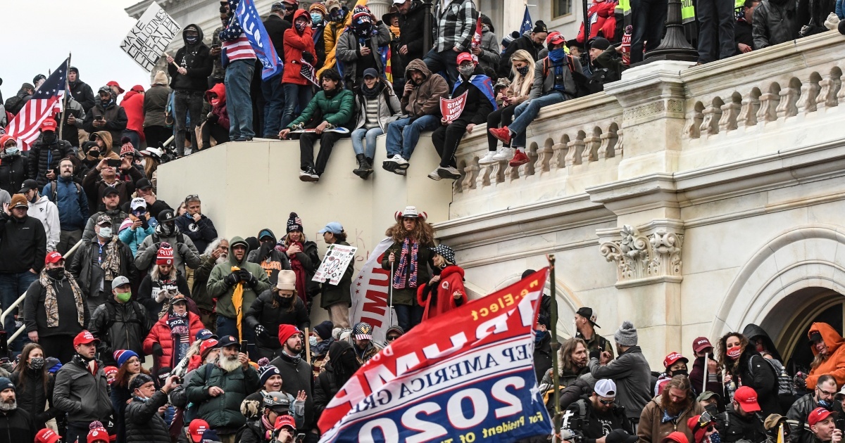 mike pence chi trich donald trump anh 2