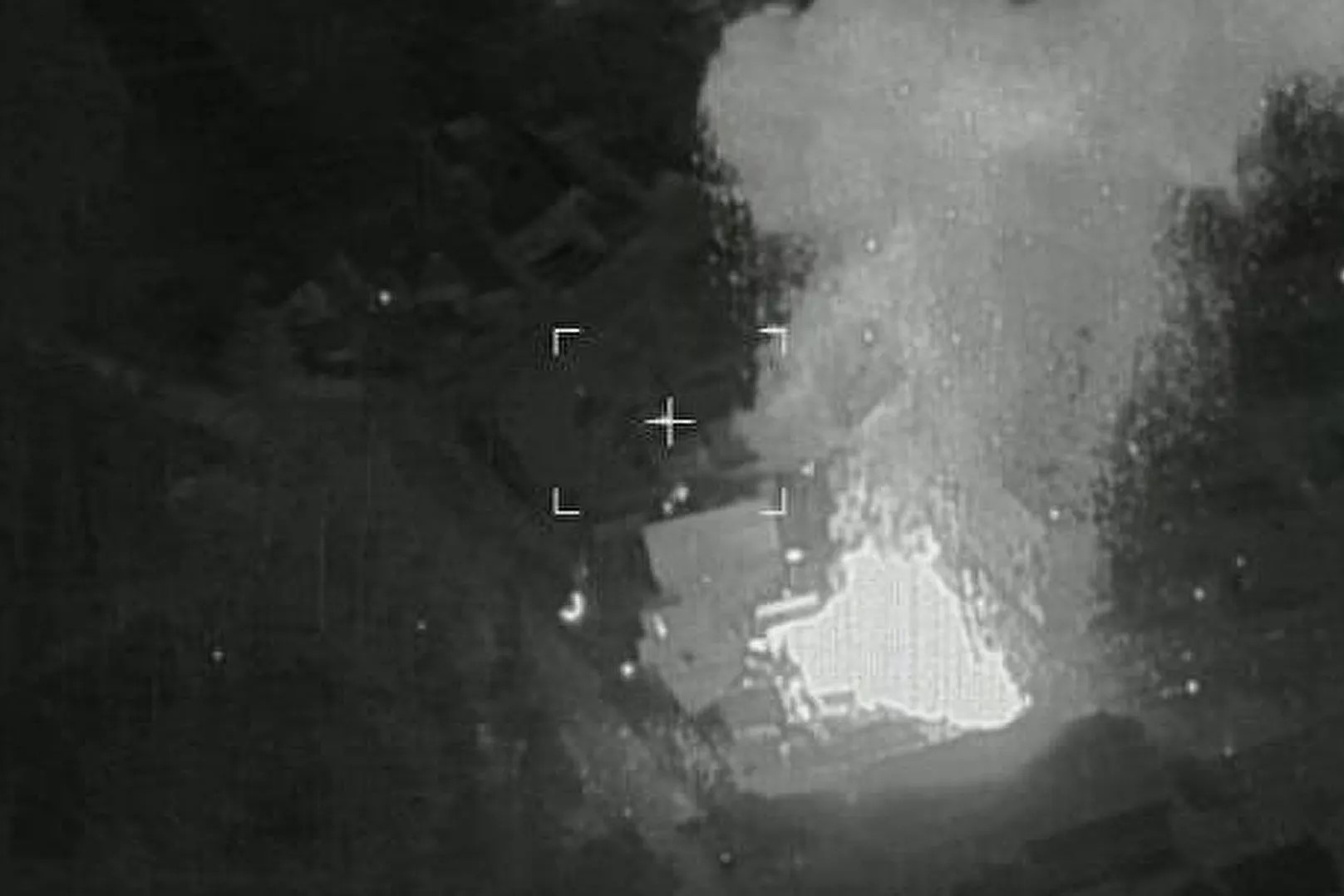 Nga tung video Su-25 tan cong nha kho quan su cua Ukraine hinh anh