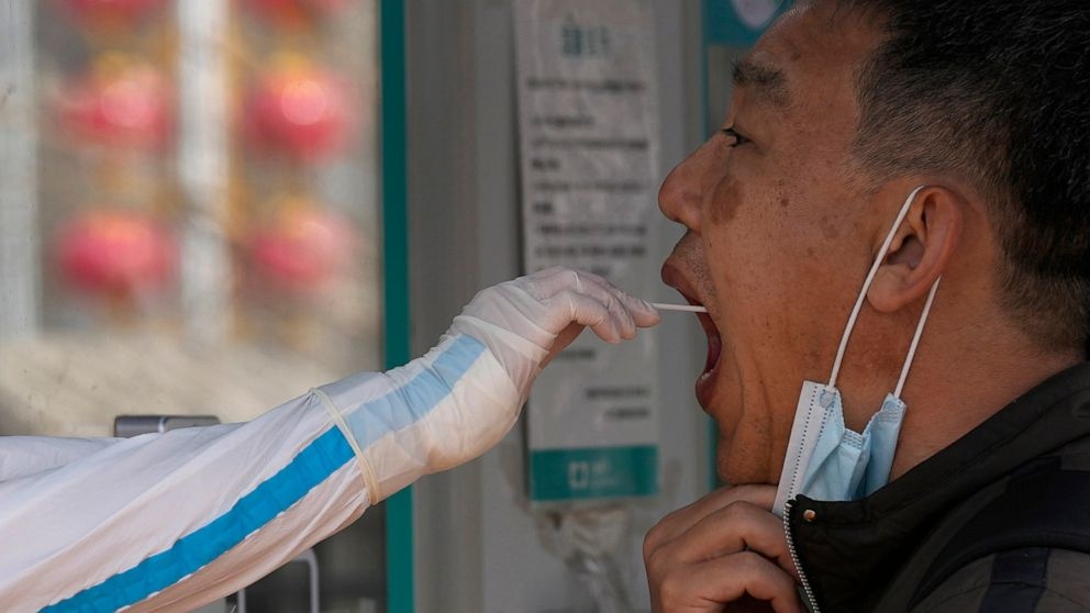 Trung Quoc lan dau bao cao ca tu vong do Covid-19 sau hon mot nam hinh anh