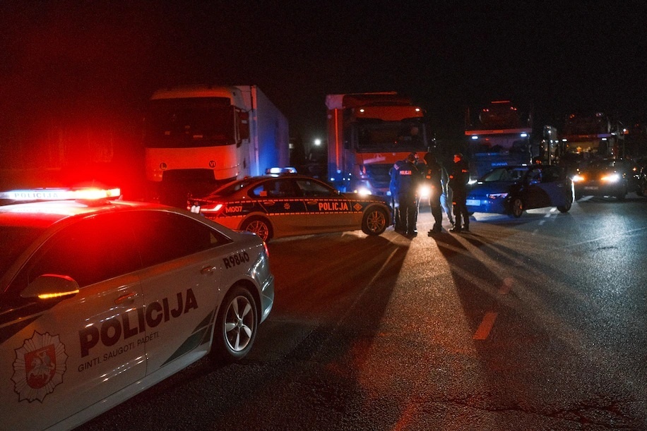 vien tro quan su ukraine anh 3